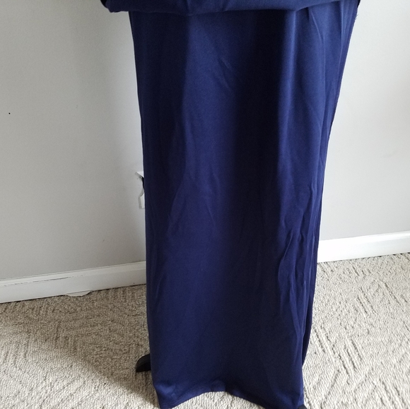 STUNNING Evening Gown - Picture 6 of 8